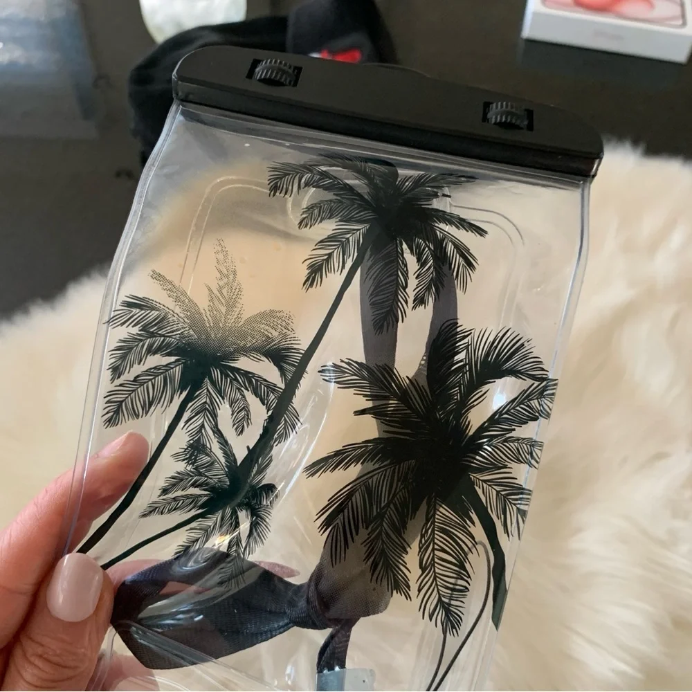 Urban Outfitters Waterproof Smartphone Bag -Black